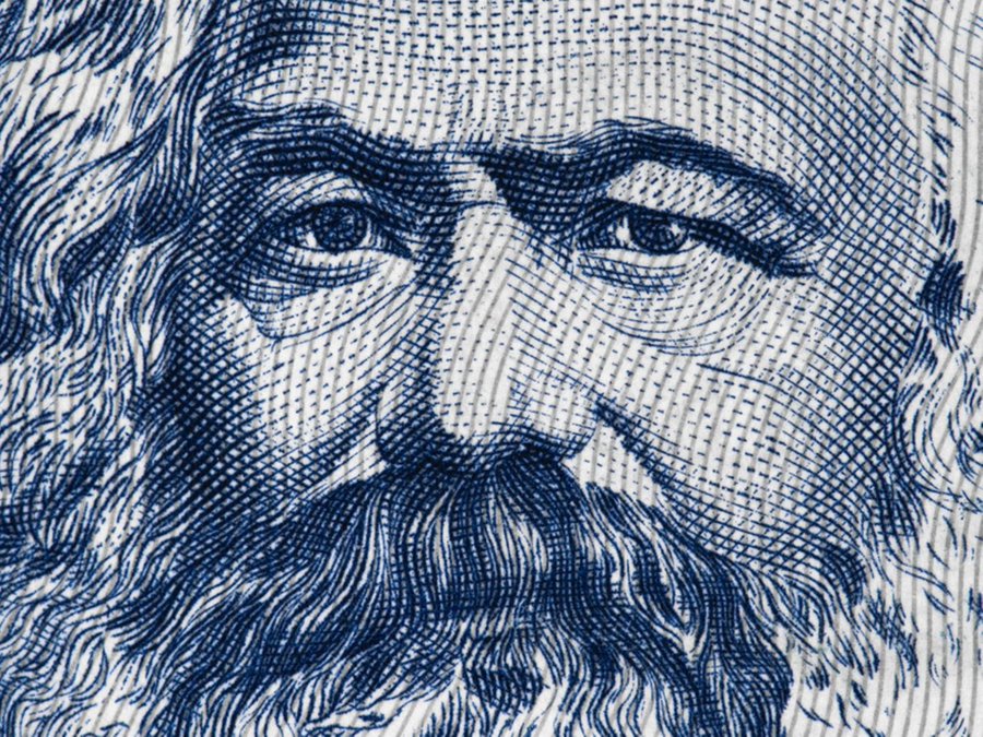 “Hepiniz farkındasınız; para da, toprak da, kanun da, fikir de, din de bu ülkede her şey sermaye sahiplerine hizmet ediyor.” Karl Marx.