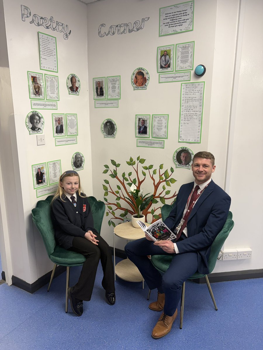 halfpennylane's tweet photo. Our new Poetry Corner is already a hit! 📚

It’s wonderful to see children choosing to spend time there, reading and enjoying books together, with Mr O’Toole joining them to share a few poems. ✨🌿

#Poetry #LoveReading #ReadingForPleasure https://t.co/NB8lD2g4uM