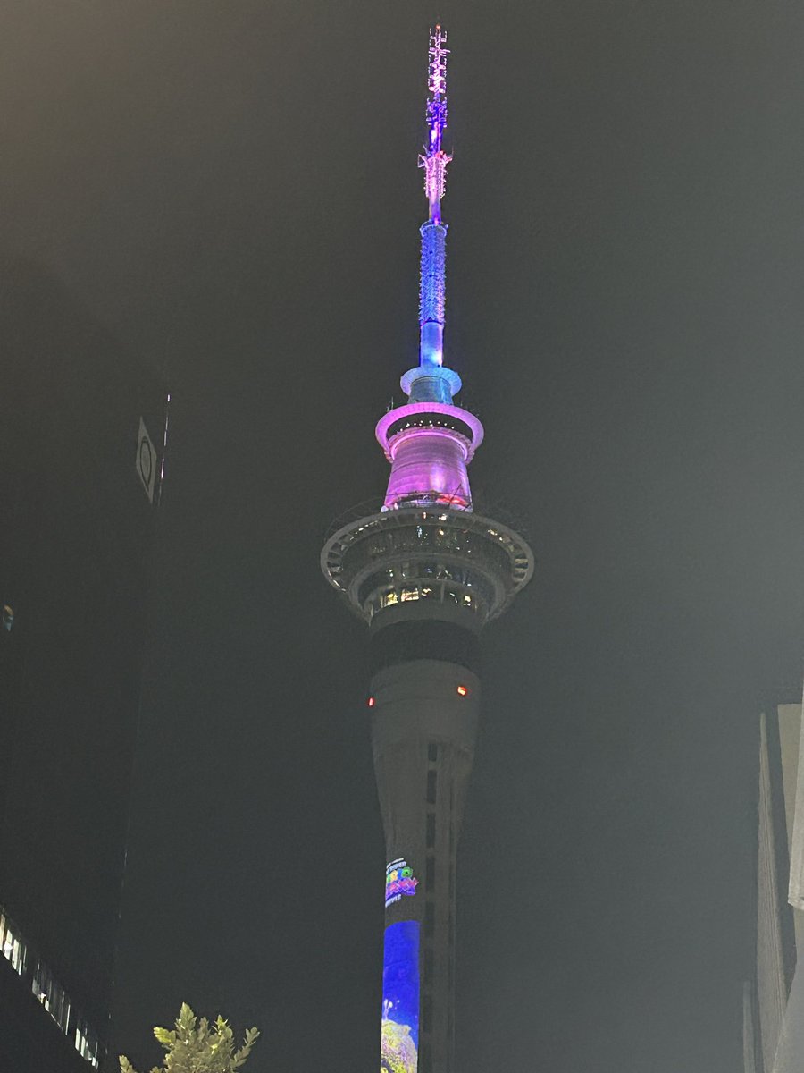 Libby Sander tweet media