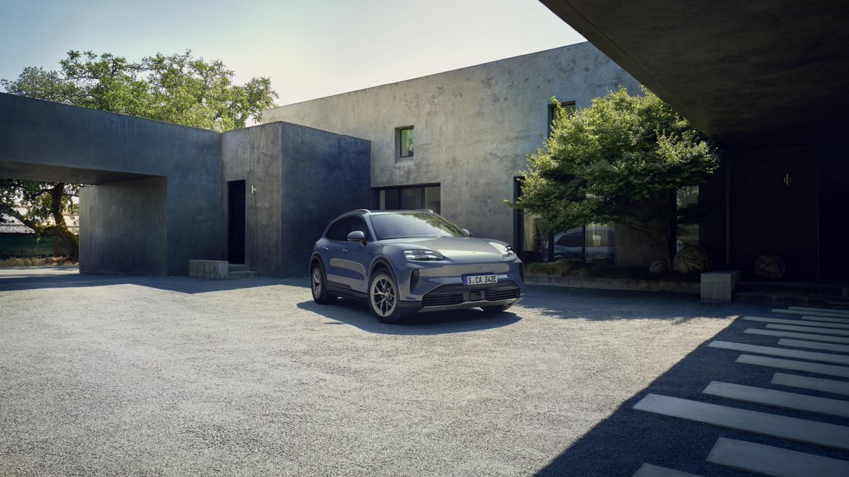 PakWheels.com tweet media