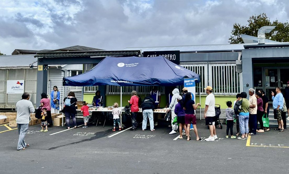 HFI1995's tweet image. The HF team in #NewZealand were serving #meals for vulnerable people in Ranui near Auckland today