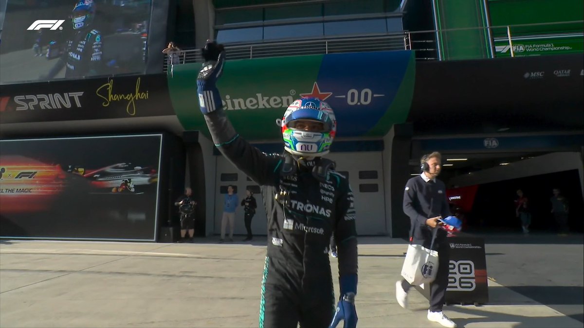 Kimi. Antonelli. 👏

You are the youngest Grand Prix pole-sitter in F1 history 🤝

#F1 #ChineseGP...