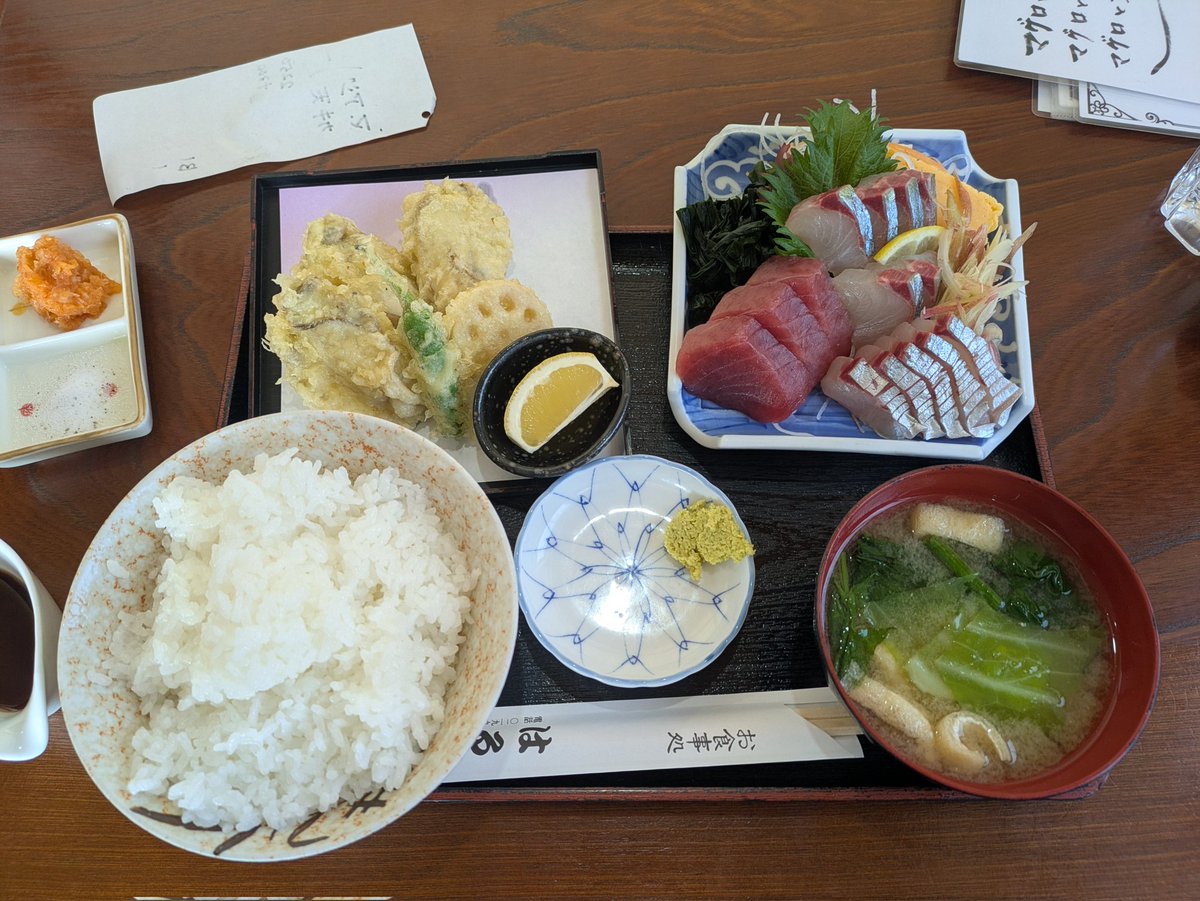 nakakenja's tweet photo. 本日の昼メシ 御食事処ほるみ https://t.co/hVsDfHfYEx