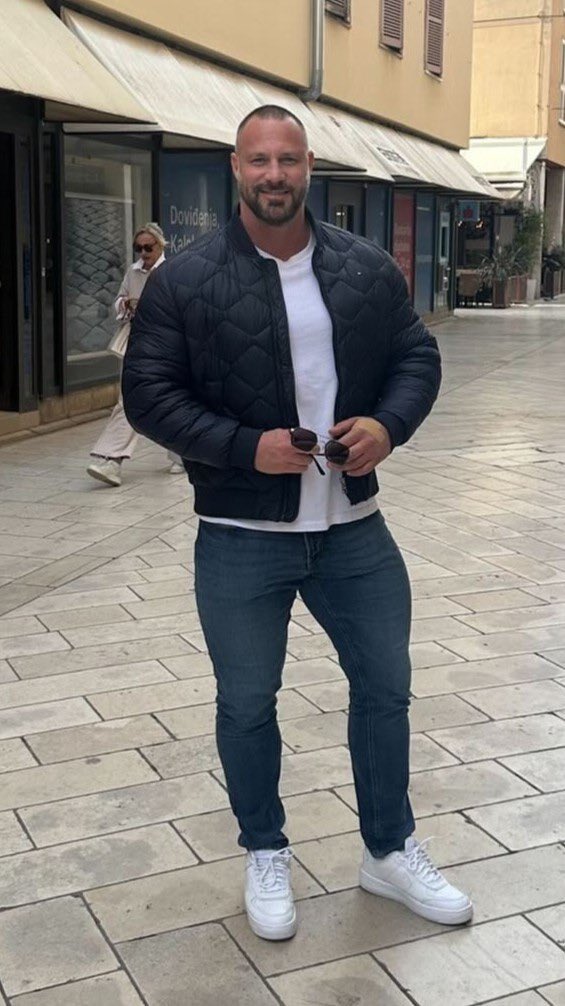 thickbelt1 tweet media