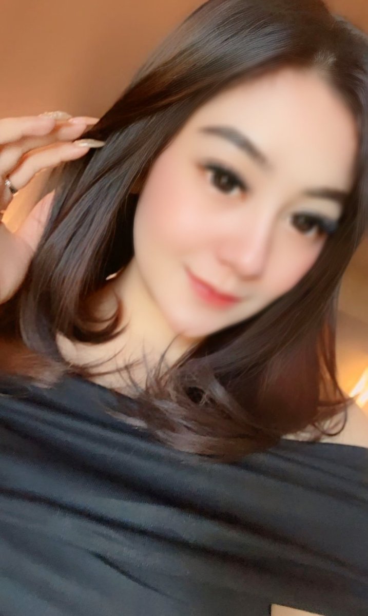 MyStyleNat's tweet photo. Hari ini terakhir nanat di jakpus yaa beb 🖤

Masih ada jamkos buat nanti malem or besok pagi morsex sblum checkout 🖤

Bandung 26 maret ���� https://t.co/EAlHxjd0Ti
