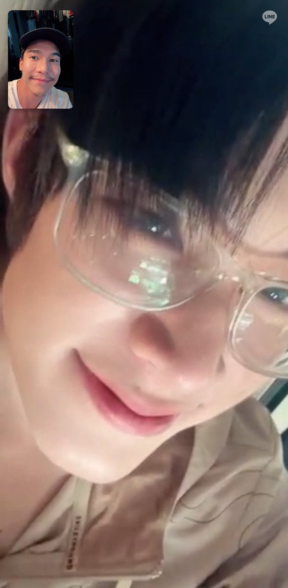เธอไม่ต้องคิดถึงผมนะ เดี๋ยวผมรีบไปหา แวะเติมน้ำมันอยู่ประจวบล่ะ อิอิ

Your Third Q6
#ที่สามของเธอQ6
