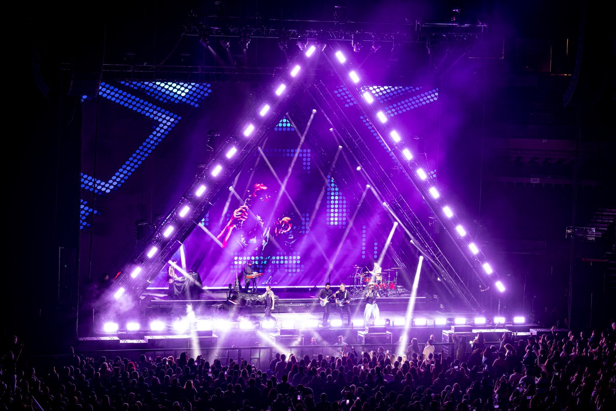 Honda Center tweet media