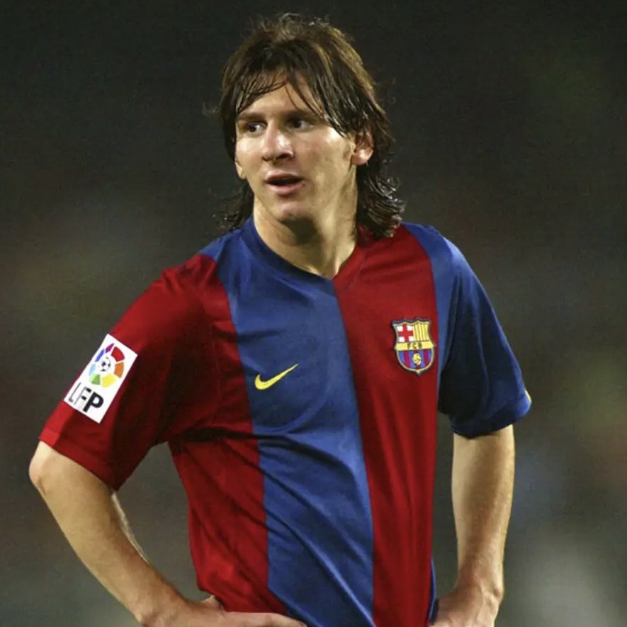 𝟭𝟴𝟵𝟵 tweet media