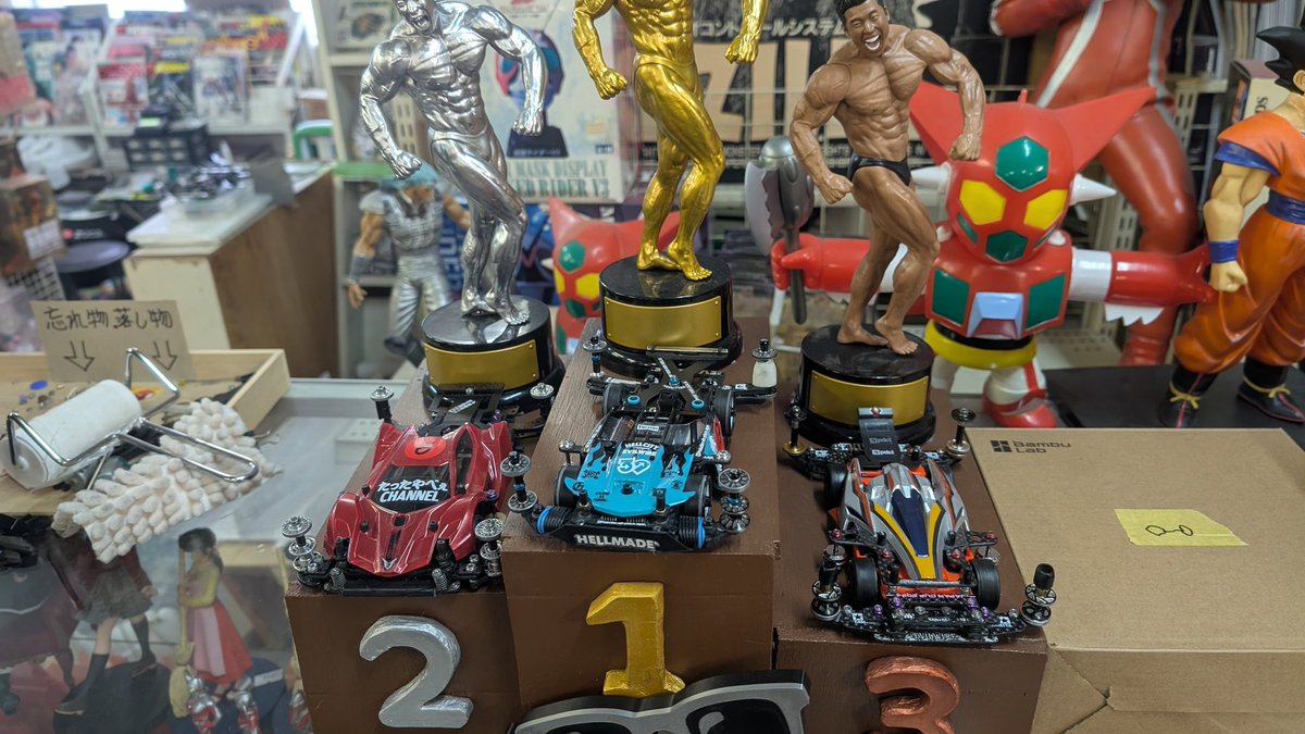 よしお tweet media