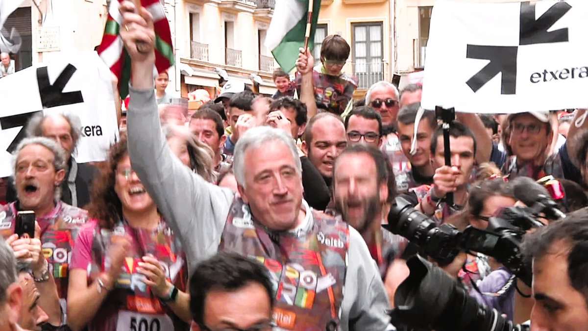 Asirón, El Cabestro, la ha vuelto a hacer
"Voy a aprovechar este comentario, no para hablar de Asirón y sus palabras, que no merecen ni un segundo de nuestro tiempo, sino para elogiar a una mujer: María Caballero".
patximendiburu.blogspot.com/2026/03/asiron…
Un navrazo,
Pachi M.B. Desolvidar