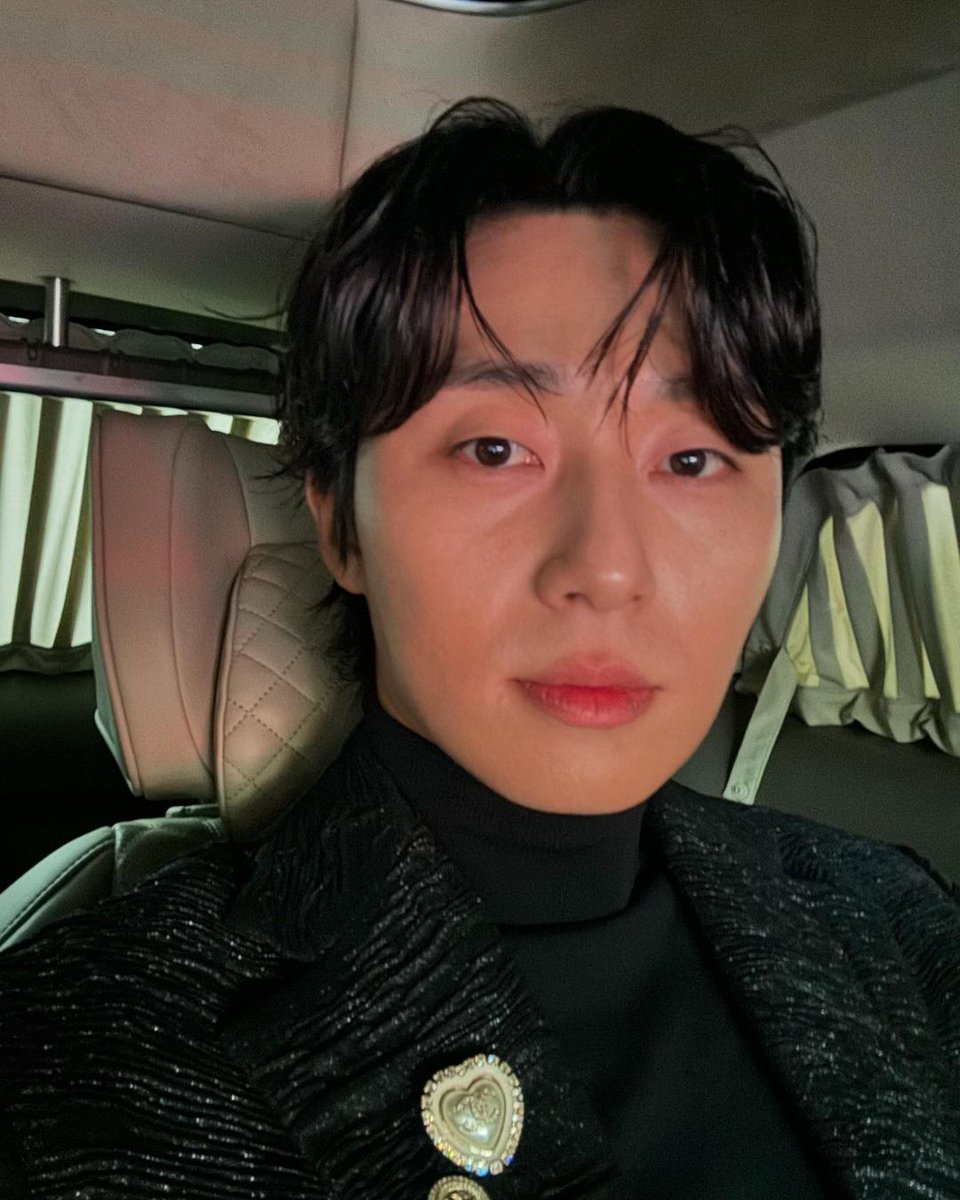 Park Seo Joon Universe tweet media