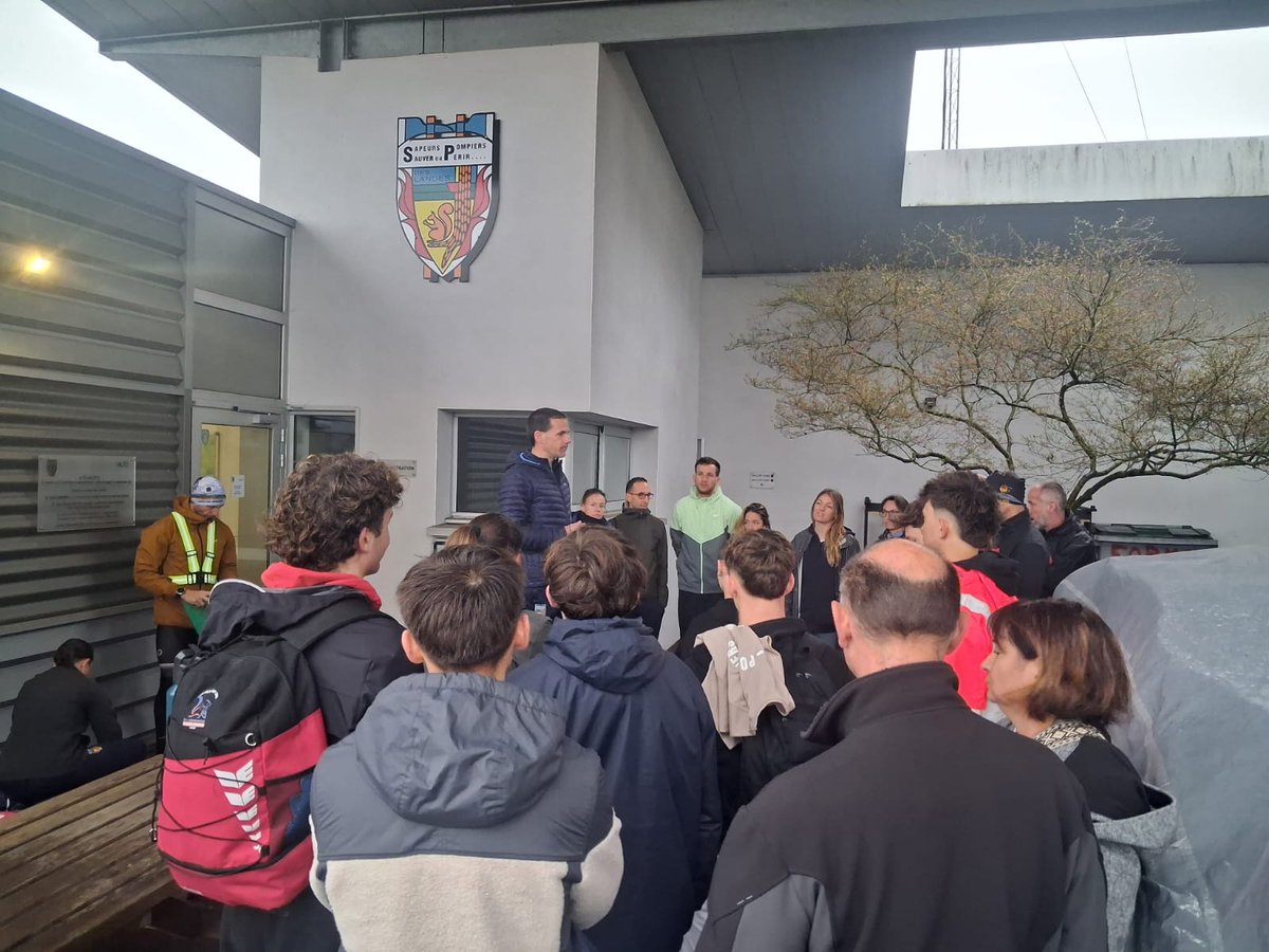 Sapeurs-pompiers 40 tweet media