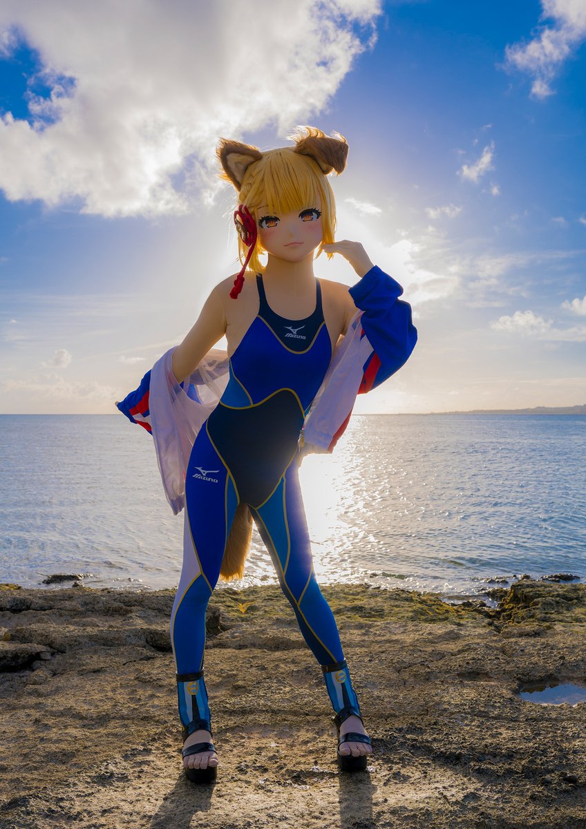 ヴァジラ × 競泳水着 Mizuno アクセルスーツ(ロングジョン)

新年初競泳水着！
今年は着ぐるみさん×競泳水着の新作撮影したいです！

Photographer <a href="/kotokotorra_kig/">kotora＠着ぐるみカメコ</a>
Mask <a href="/goukaou/">Goukaou kigurumi studio</a>

yatamiko.fanbox.cc/posts/11562637

#グラブル #ヴァジラ
#コスプレ #着ぐるみ #kigurumi
#競泳水着 #swimsuit