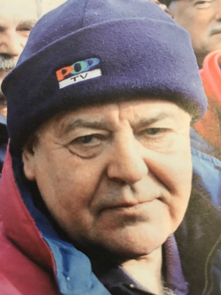 Včeraj smo spet uspešno uredili POP TV zvečer. Le tisti v karirasti srajci nima 100 pik in je naredil več škode kot koristi. 🤠