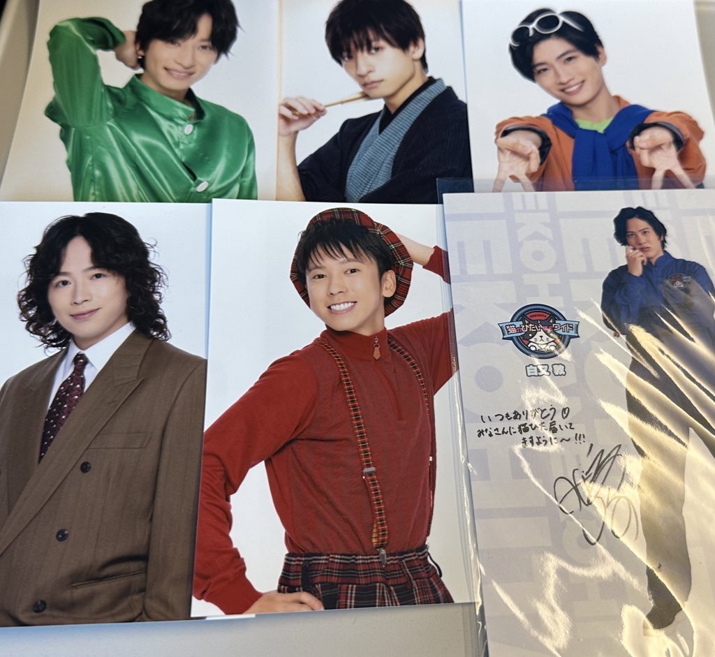 tik_trh_'s tweet photo. 猫のひたいほどワイド
猫ひた感謝祭　ラッフルくじ　過去グッズお譲りします

【譲】画像の物

【求】定価以下可

猫ひた感謝祭でのお取引き可能です。郵送可。
お気軽にお声掛けください。 https://t.co/Bp4RGF08fz