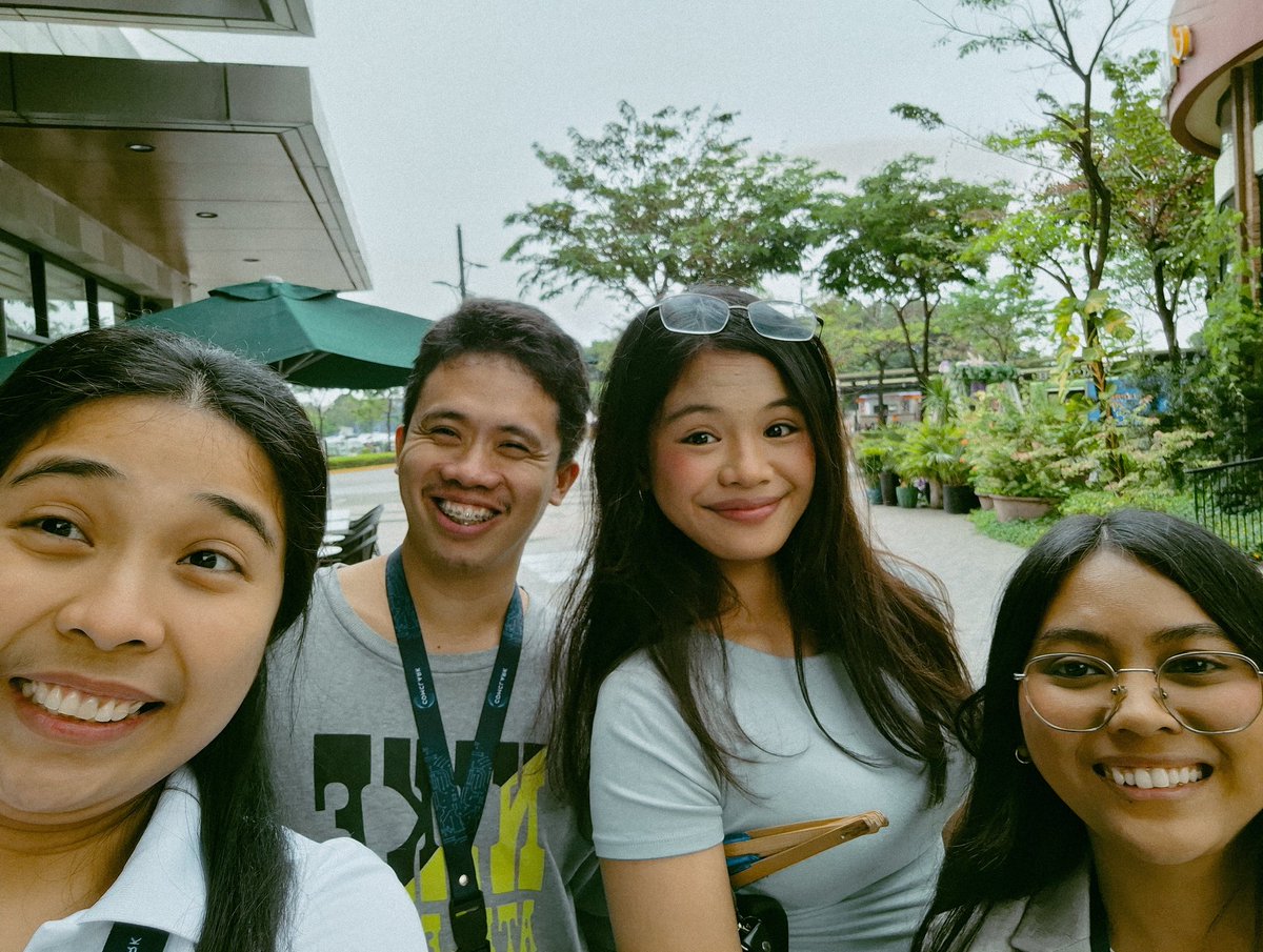 denaerys__'s tweet photo. Makakatagpo ka talaga ng wavelength as yours eno? https://t.co/RRvdwSbHkc