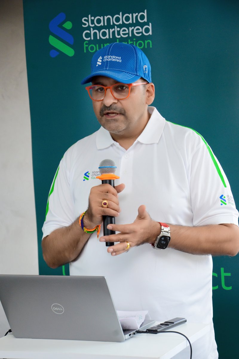 Standard Chartered UG tweet media