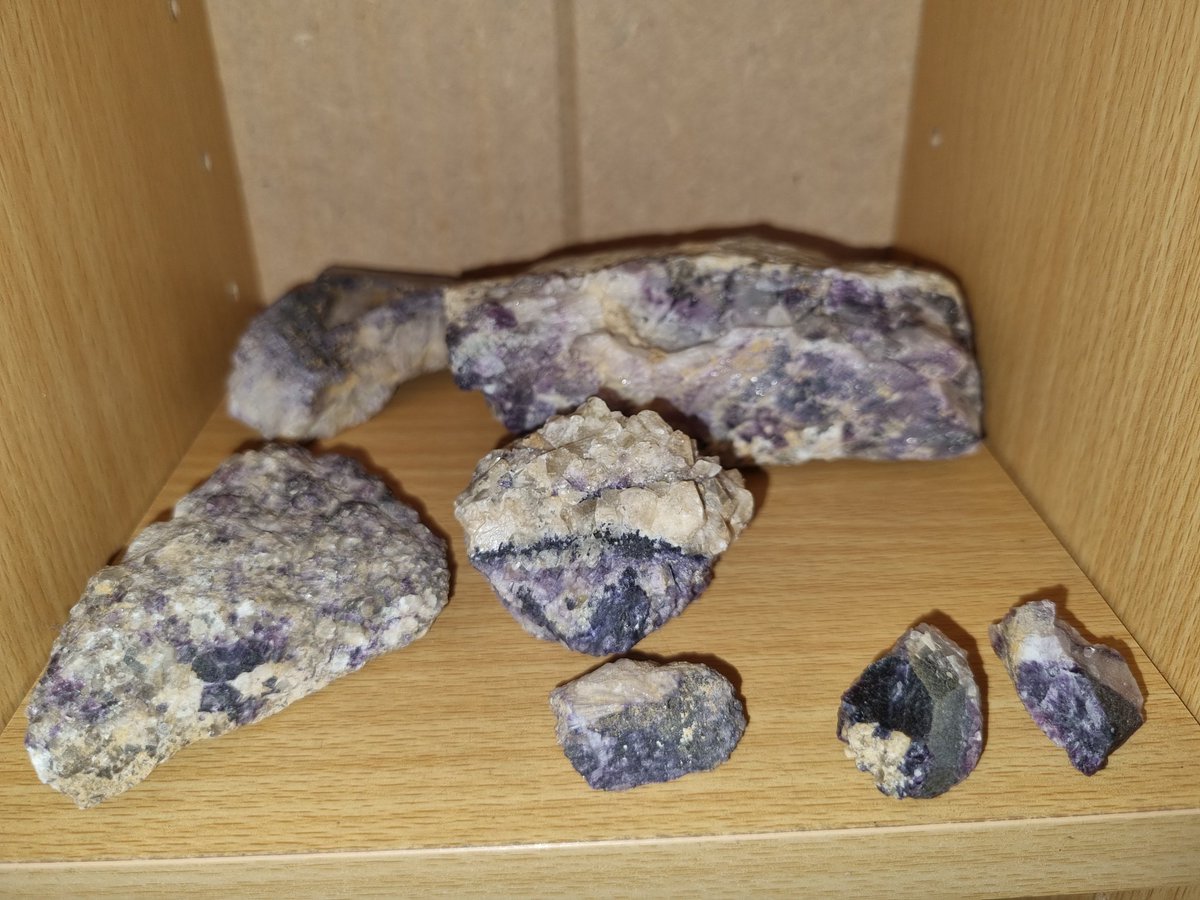 KnowlesStuff tweet media