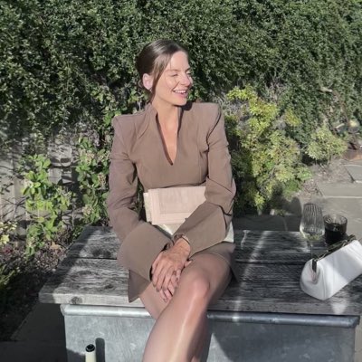 Ceri Thompson tweet media