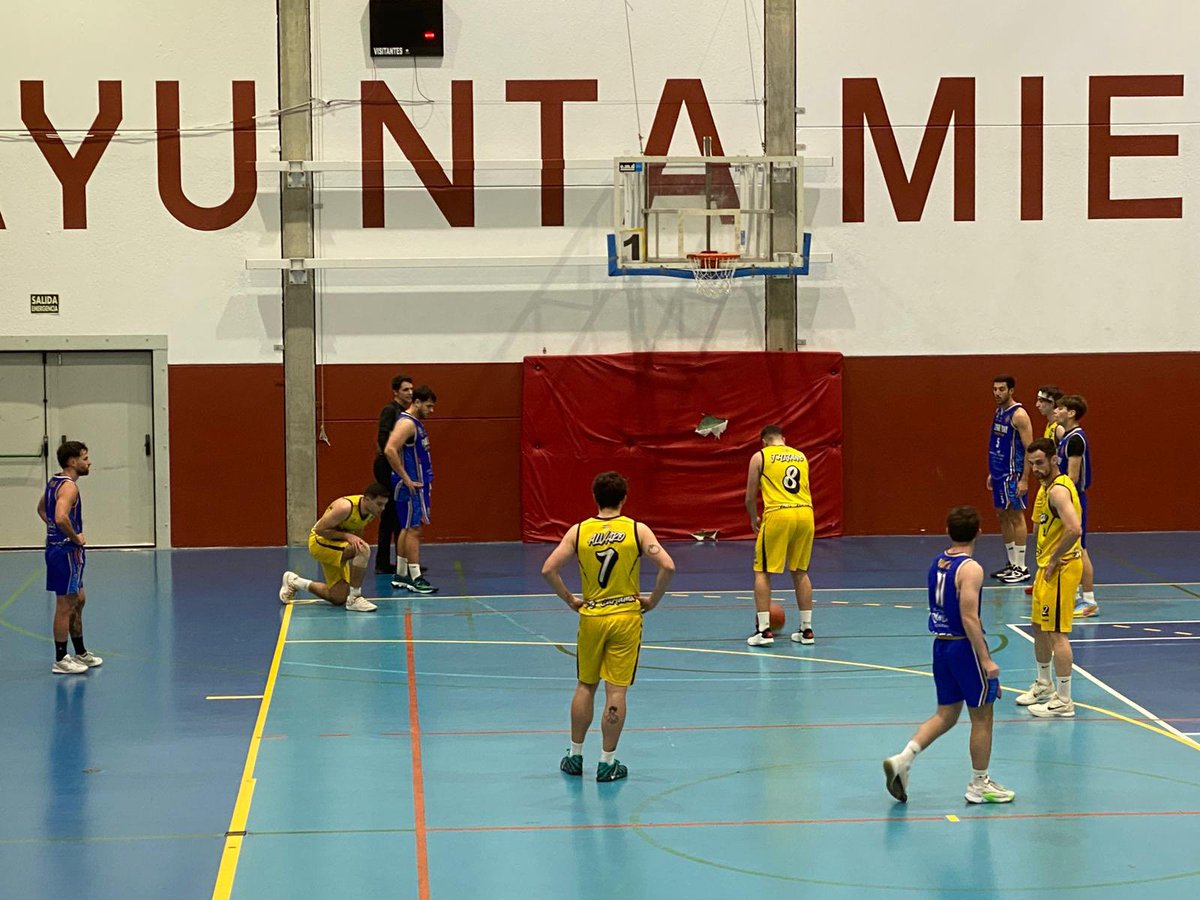 C.B. Cártama tweet media