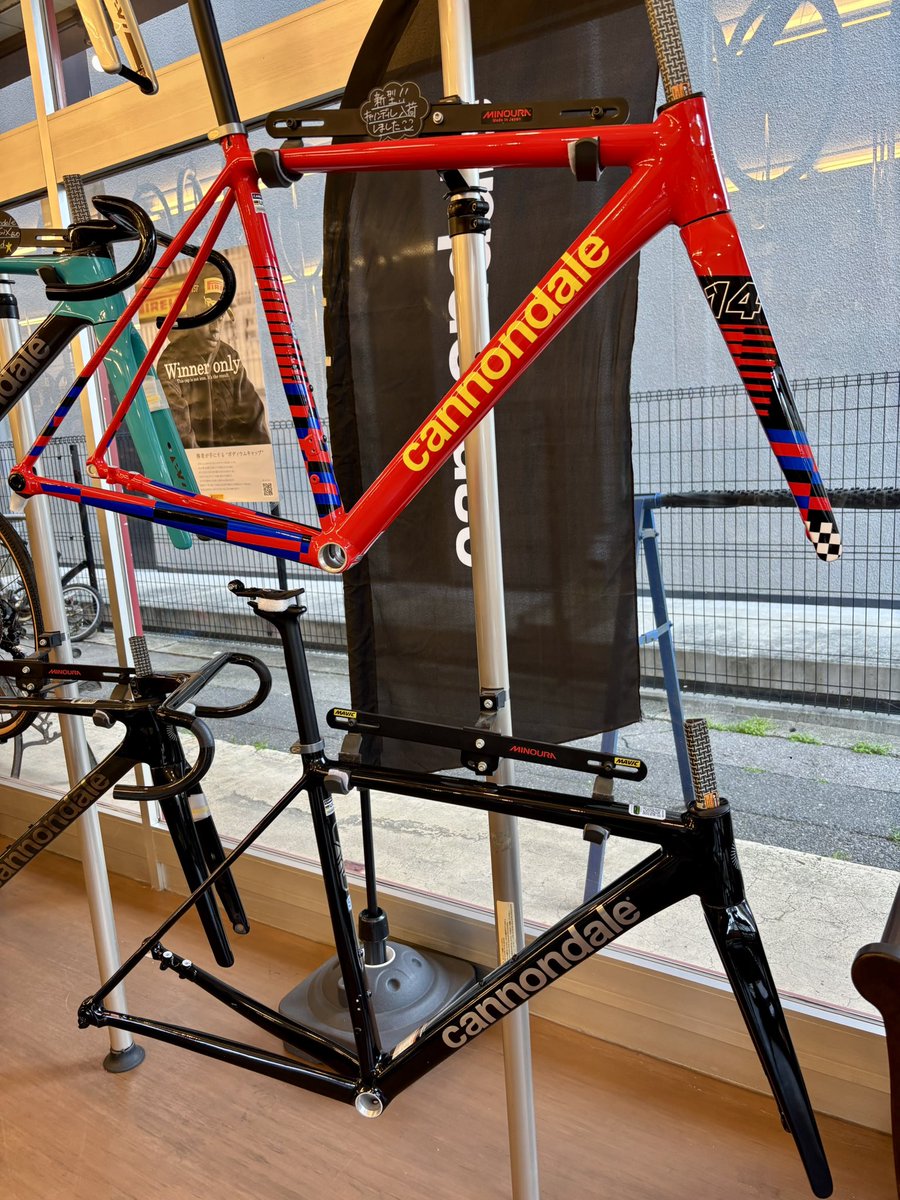 EuroadB's tweet photo. cannondale新型SuperSixEVO&amp;CAAD14フレームセット、続々と入荷しています‼️（客注品もディスプレイしております🙇‍♂️）
カタログ写真ではわからない実際の色味を確認してもらえます❗️是非ご来店ください🙌 https://t.co/YBIIBpCqpJ
