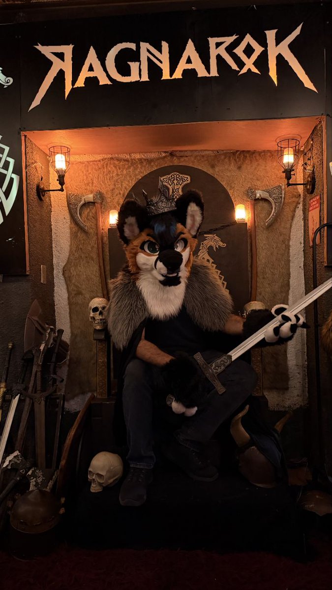 Lvx/Batsu Fox tweet media