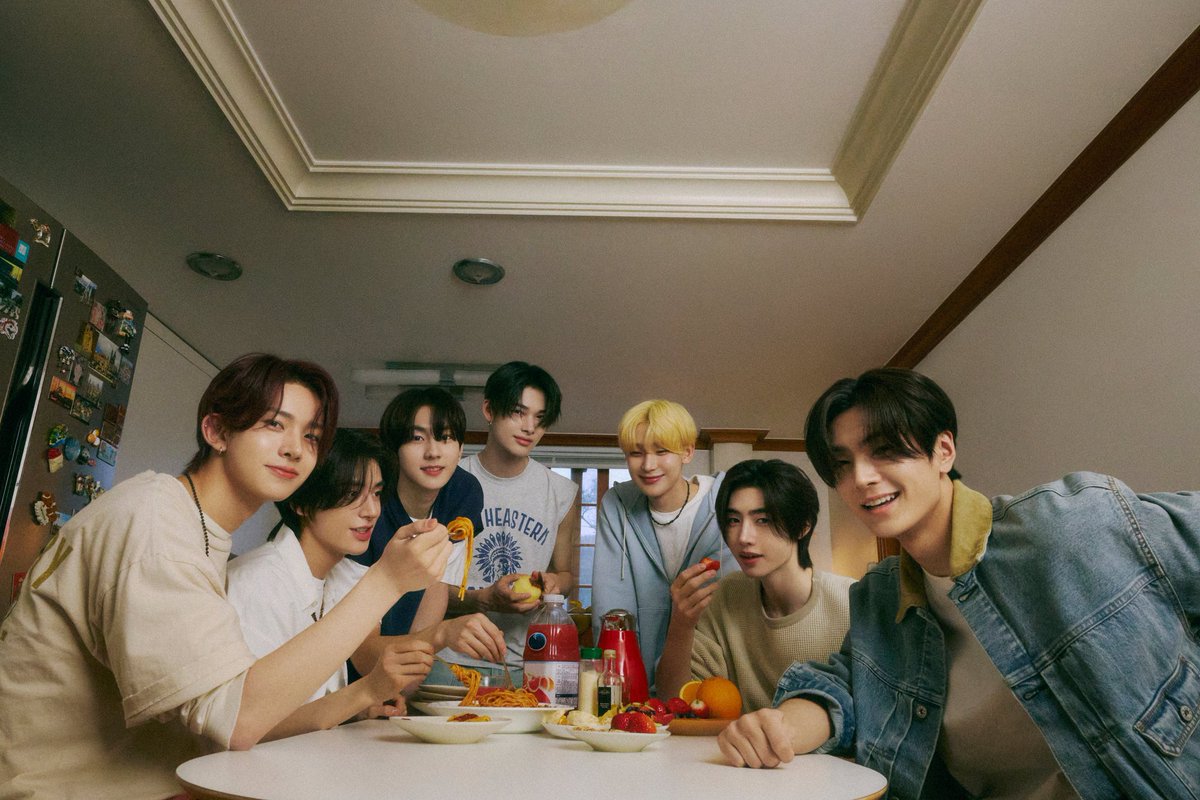 Guillegon28's tweet photo. Por Siempre 7❤️
#ENHYPEN_İS_7
#HEESEUNG_STAYS7️⃣
#ENHYPEN_OT7_FOREVER https://t.co/qu31WoYFE4