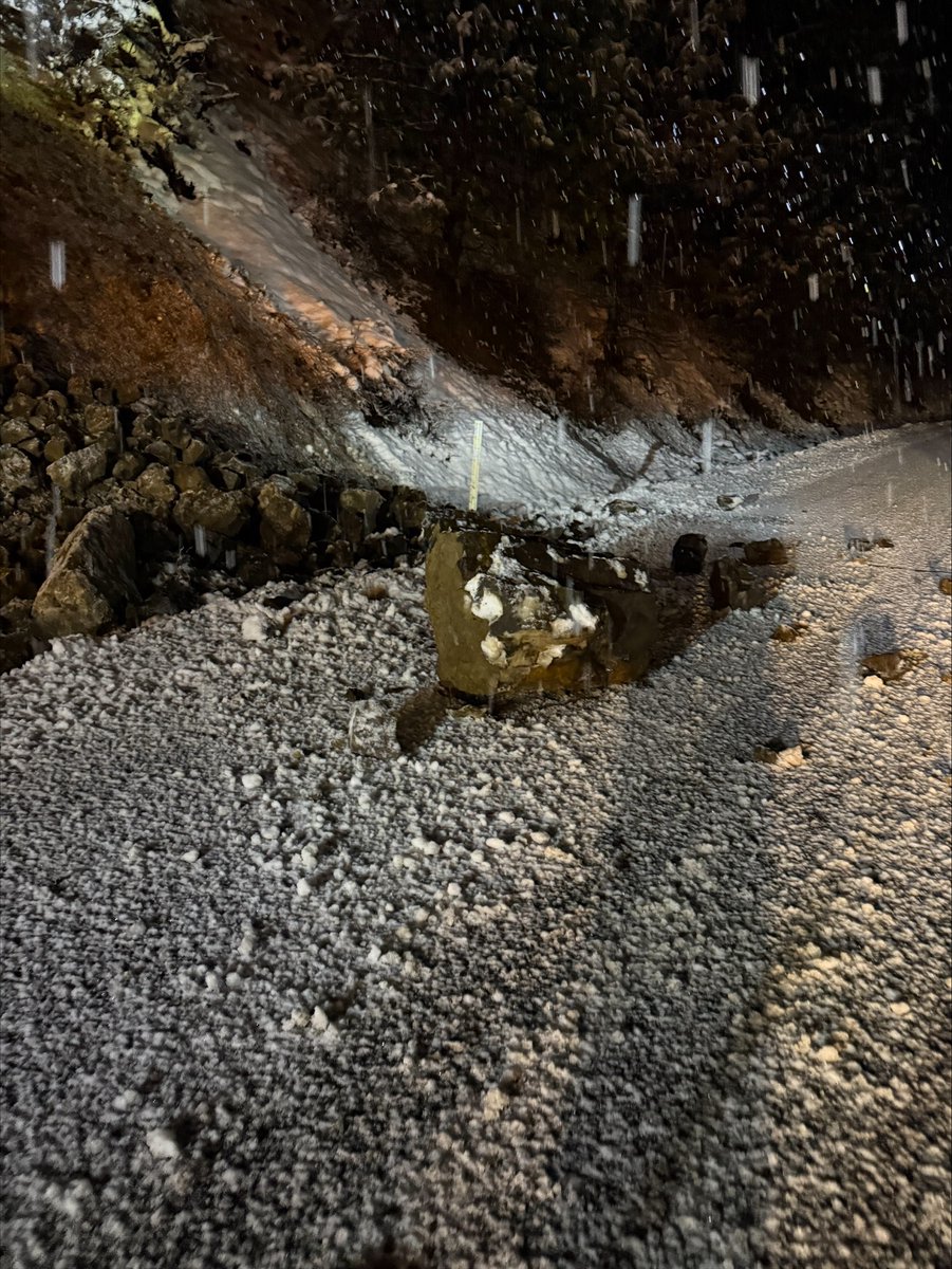 Snoqualmie Pass tweet media