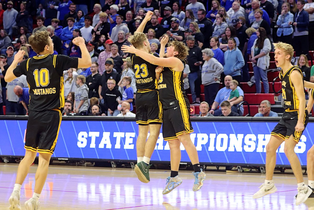 Christian Horn tweet media