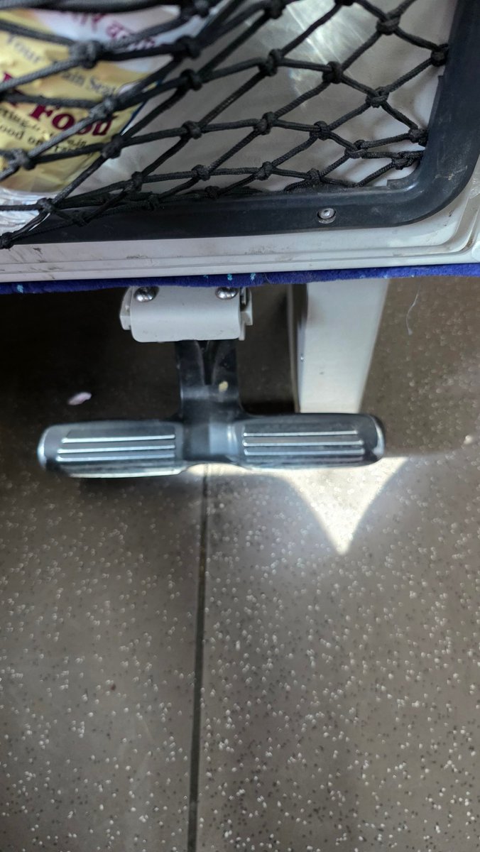nps_jpr's tweet photo. Faulty design location of foot rest Vande Bharat 20977 needs correction How right foot to be placed?? https://t.co/2XRpRj2Sq6