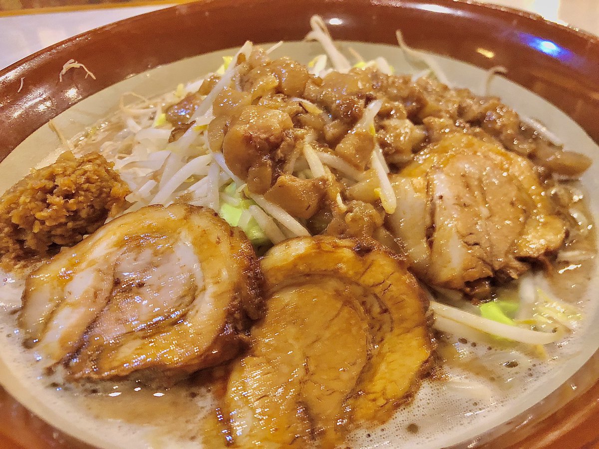 men44nem's tweet photo. 二代目麺屋こうじ
角ふじ
バラチャーシュー(ｶﾞﾁｬ)

ご馳走様です。

#二代目麺屋こうじ https://t.co/ccg0hRVJPY