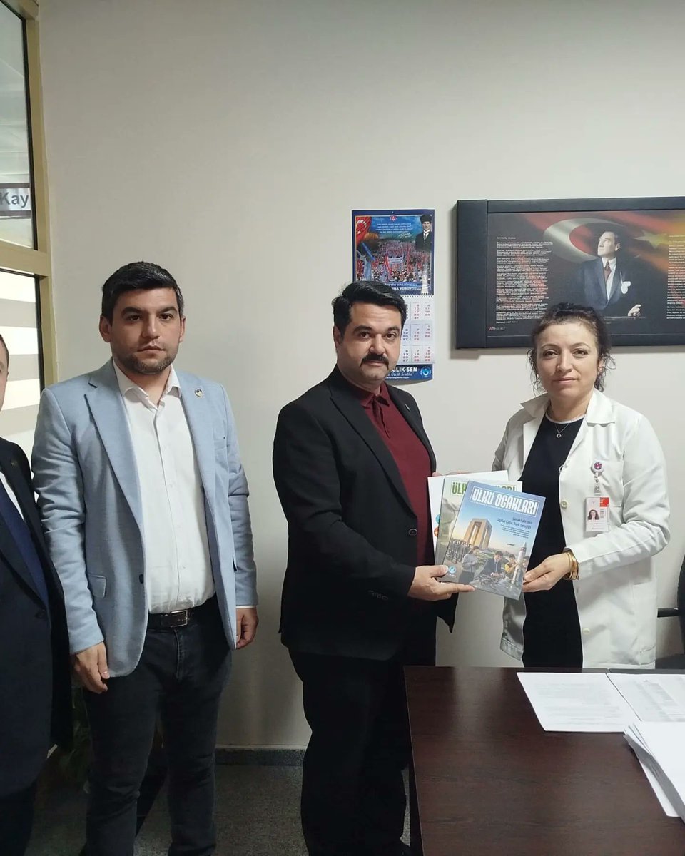 usakulkuocaklar's tweet photo. Ülkü Ocakları Uşak İl Başkanlığı olarak,

14 Mart Tıp Bayramı kapsamında,
Şehrimizde görev yapan Doktor, Hemşire ve sağlık çalışanlarımızı ziyaret edip günlerini kutladık.
@Ulku_Ocaklari 
@ayyildirim1 
@Abdullahyuksll 
@gurkanugrasiz64 https://t.co/ErgVm2T1Lp