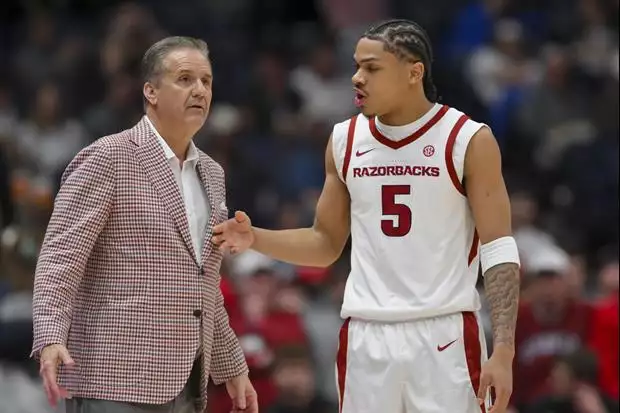 Arkansas holds on to beat Oklahoma in the SEC Tournament, 82-79:

secrant.com/sec-basketball…