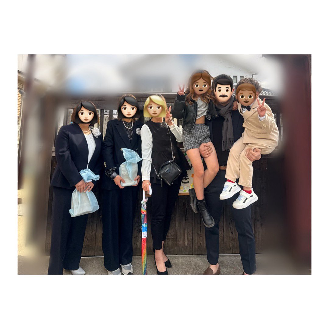 𝖱𝖺𝗒 tweet media