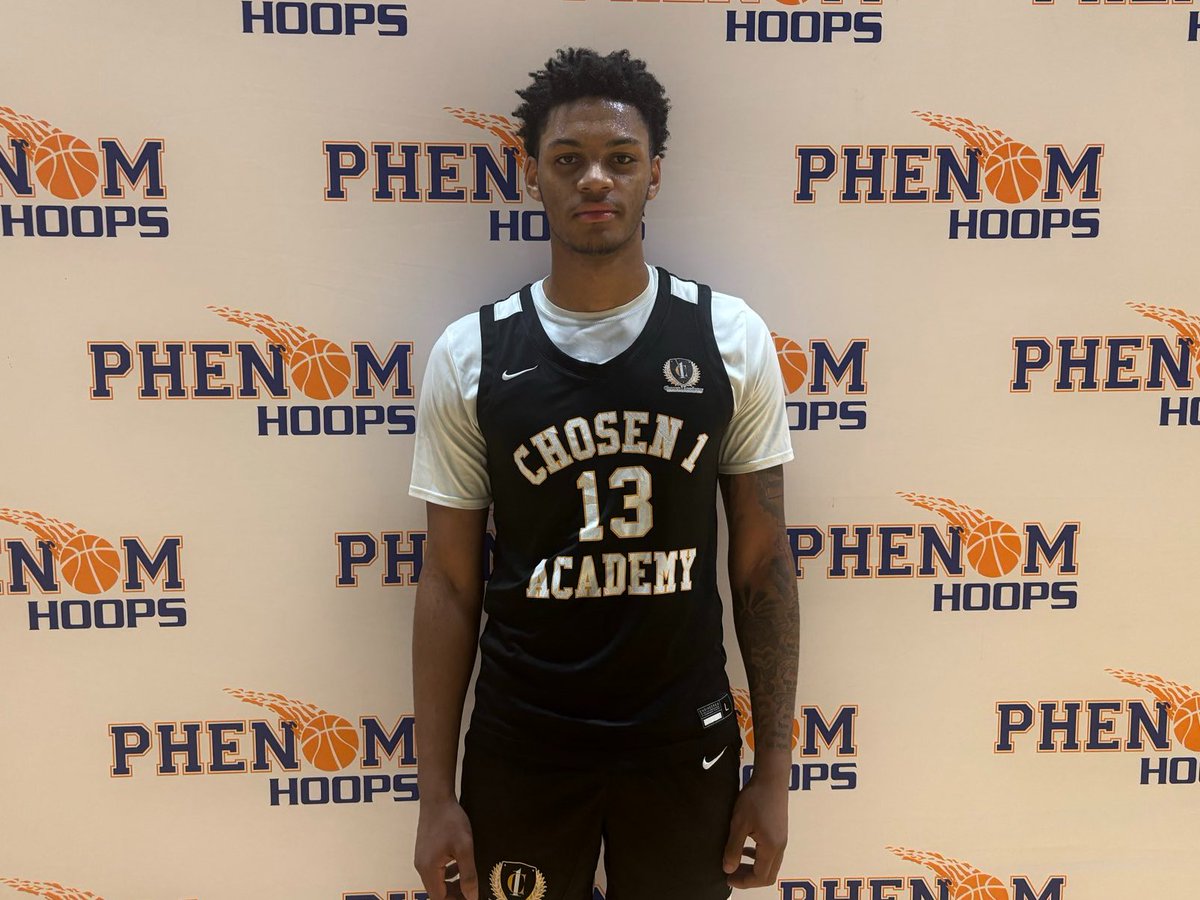 POBScout's tweet photo. 2026 6'6 Daveion Richardson (Chosen 1 Academy) was another prospect that brought intrigue with his overall feel for the game. Was an effective scoring option for his team throughout, bringing consistency throughout with 18 points. #PhenomPGNationals https://t.co/wZmbDXUOvv