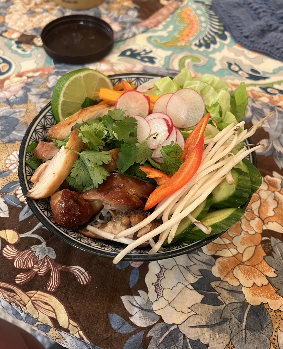 Dusk 🐇💪 tweet media