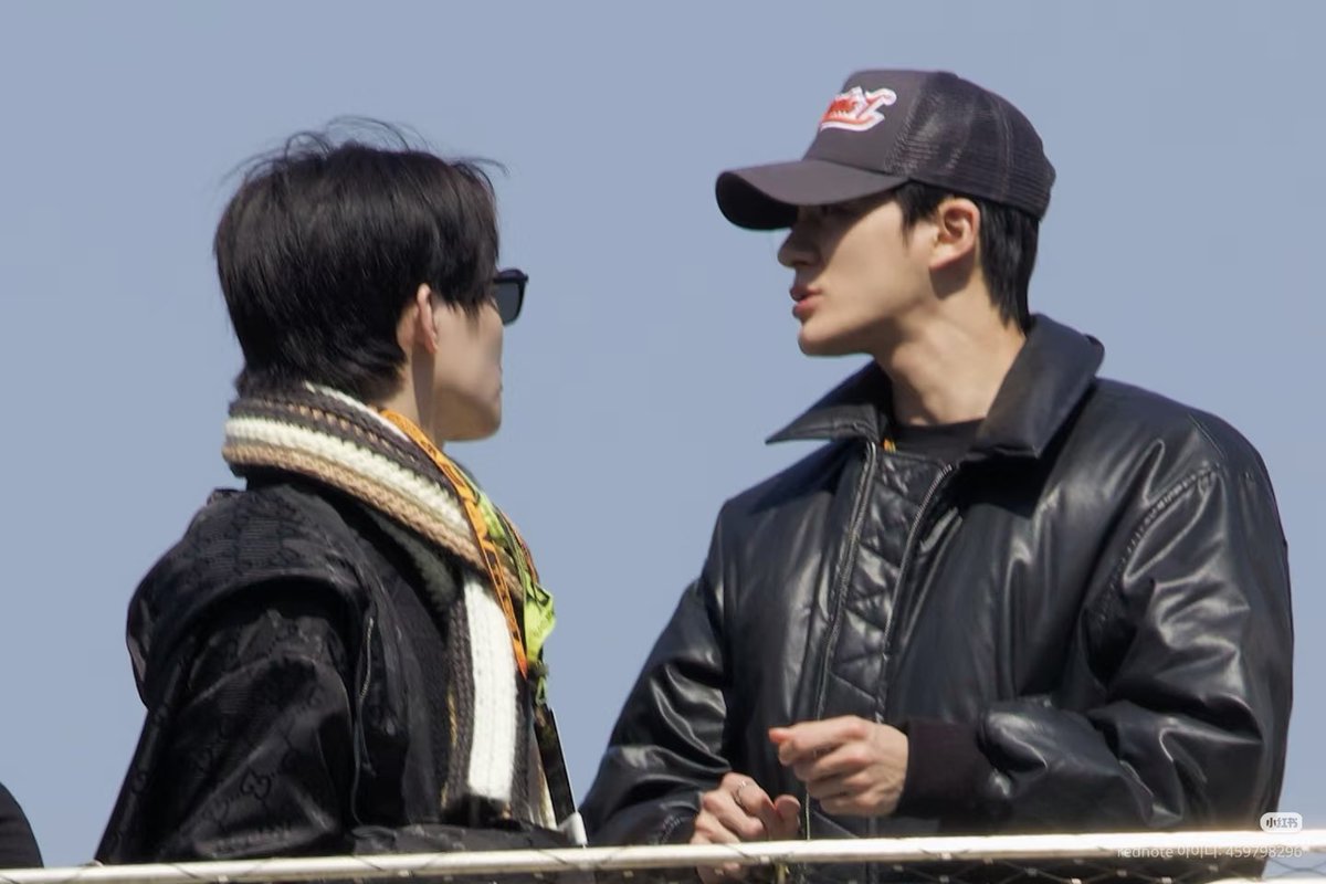 _423205's tweet photo. 날씨 좋은 날 F1도 보러가고 제노 진짜 좋앗겟다 🥹 https://t.co/xRZf5MKu21