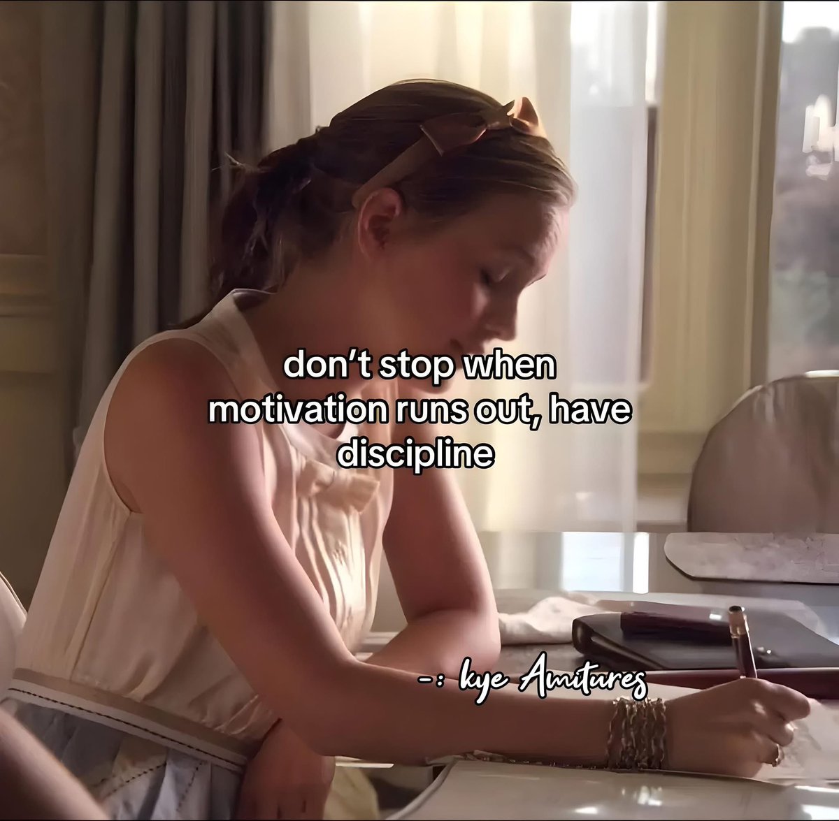 •☆• tweet media