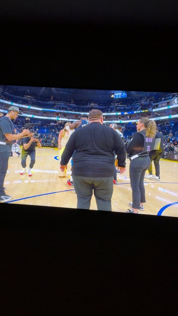 joejohnson0408's tweet photo. Wolves and Aaron Win! @Timberwolves @AaronFreem https://t.co/U0wx0zLnm5