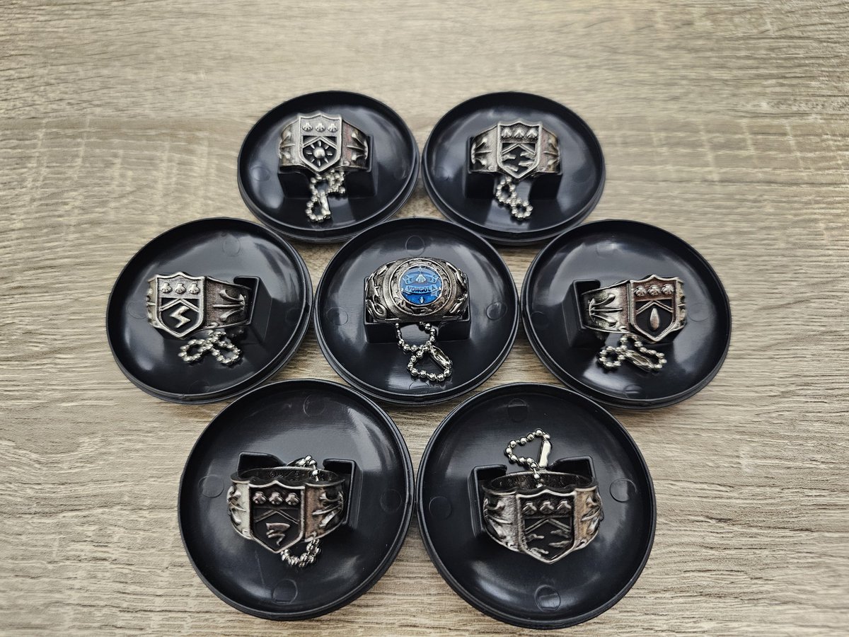 ルーシャ tweet media