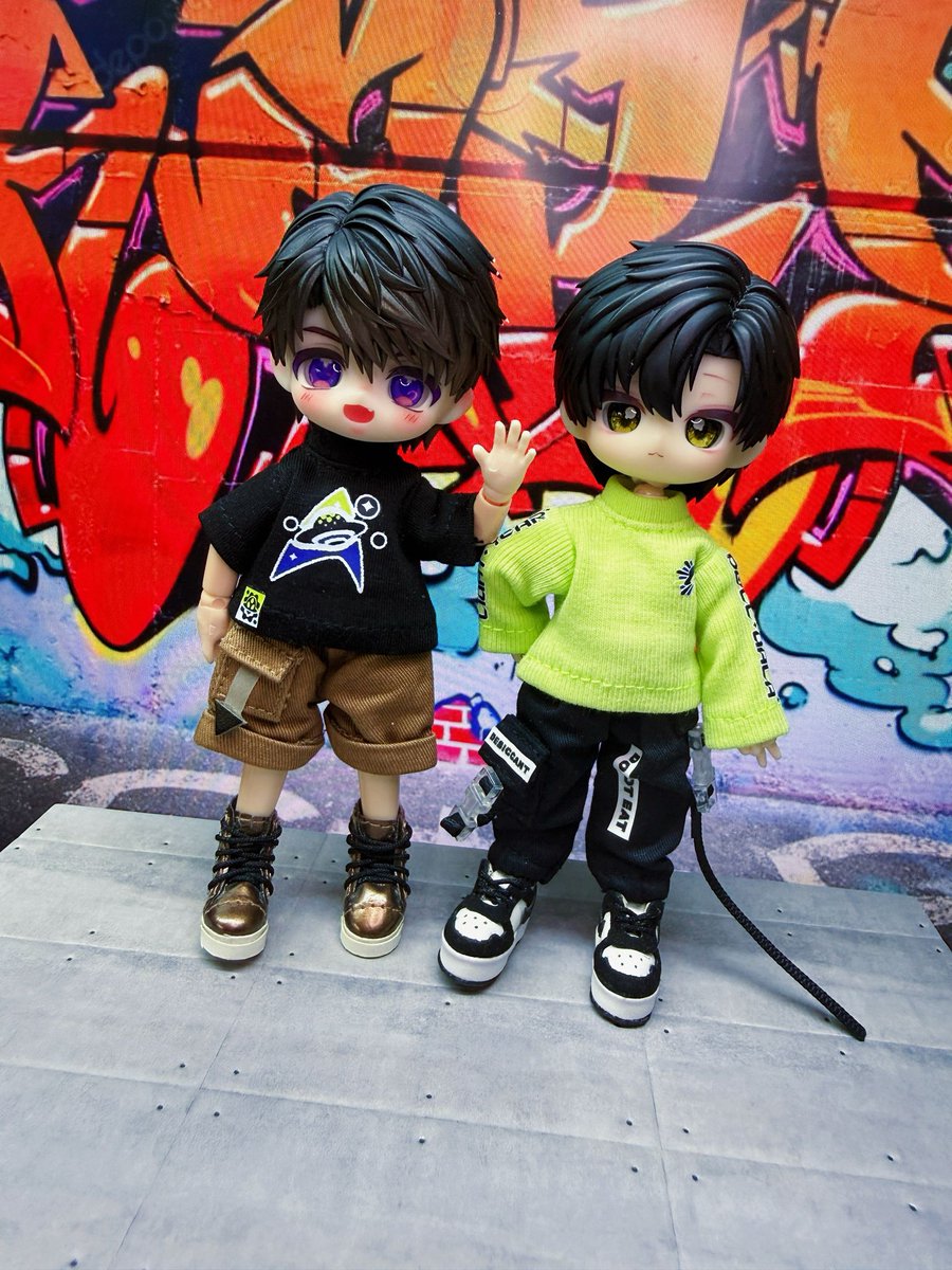 DollGalaHK's tweet photo. Doll Gala HK本屆限定娃衣

Tshirt HKD50/each 

所有限定衣服會在娃展當天現場販售，將會以盲抽形式出售，四色的款式各有不同，不知道哪款是你的pick 呢🫣❤️

 數量有限，售完即止❤️

 日期：2026年3月15日（星期日）
 時間：12:00p.m - 17:15p.m
 地點：油尖旺多元文化活動中心
 (港鐵佐敦站A出口) https://t.co/EUuVUIFc57