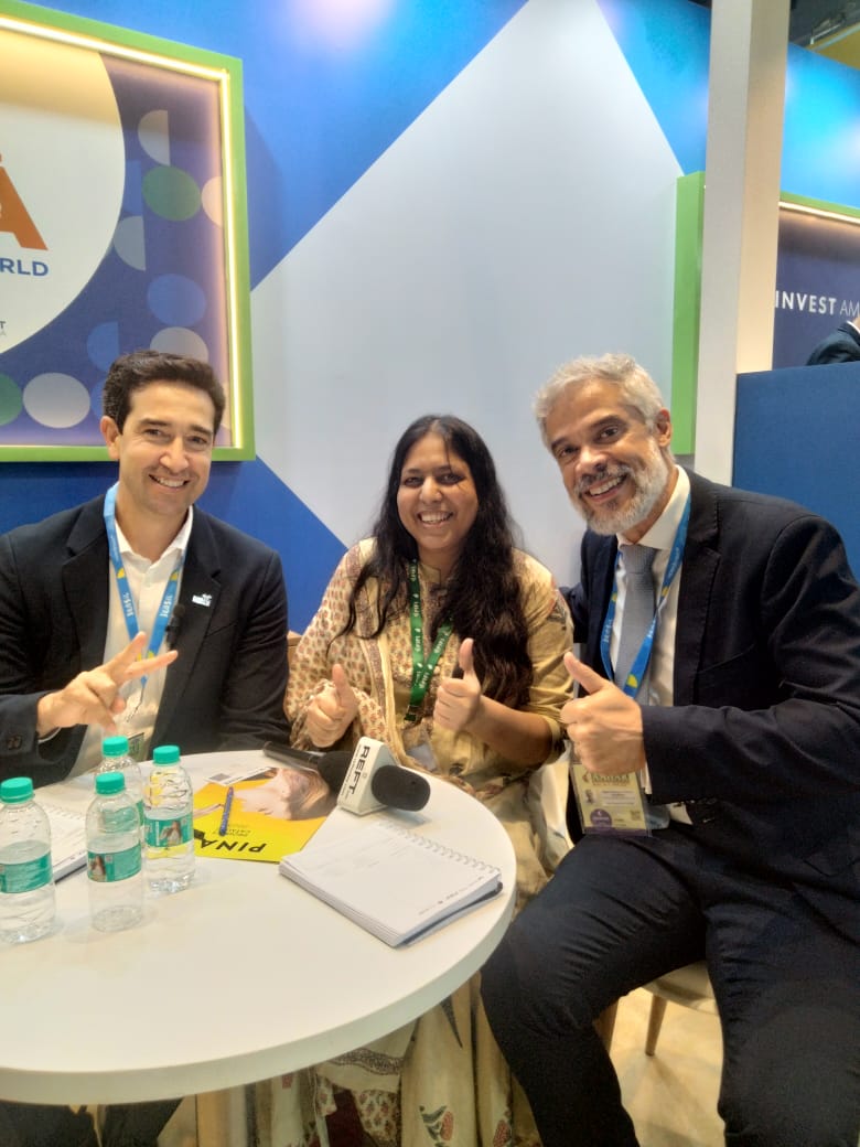 Post interview mandatory pose with the Brazilian counterparts at their beverages stall on the opening day of AAHAAR, 2026. Their joys nature made my day❣️ Thank you Amit Lohani ji for this meet. The tet-e-talk will be out soon, till then keep reading and keep watching REFT Today