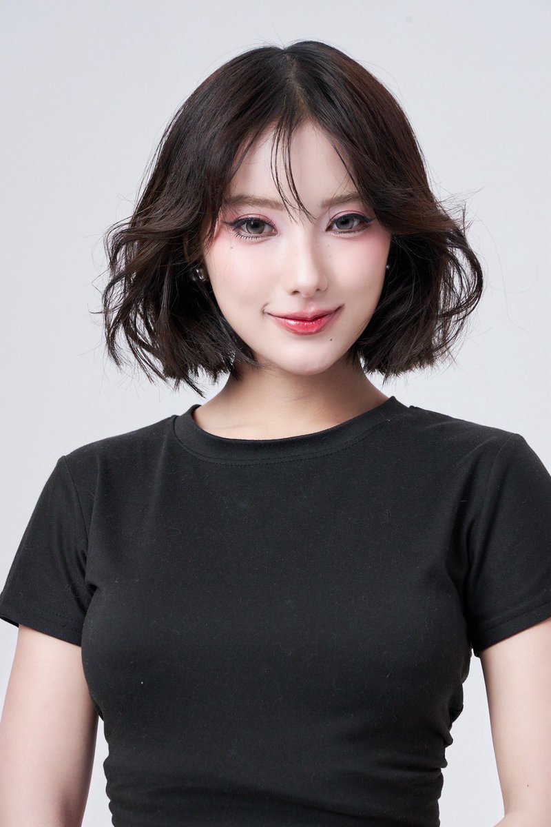 ปรายฟ้า-บีเบล ปล่อยเพลง “แพ้เสียงในหัวใจ ” ให้ได้ฟินจากซีรีส์ “ใต้เงารัก”

“ปรายฟ้า-บีเบล” เมื่อความรักต้องห้าม กลายเป็นความสัมพันธ์ที่ไม่อาจหยุดยั้งหัวใจตัวเองได้ ใน “ใต้เงารัก” 𝑺𝑯𝑨𝑫𝑶𝑾 𝑶𝑭 𝑳𝑶𝑽𝑬 

ก่อนจะได้ไปฟิน แบบครบรส 2สาว ปรายฟ้า-บีเบล