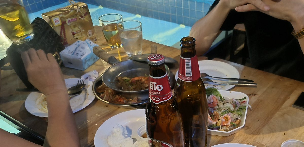 BP Couple party 🍾🍆🤤😋🍑 tweet media