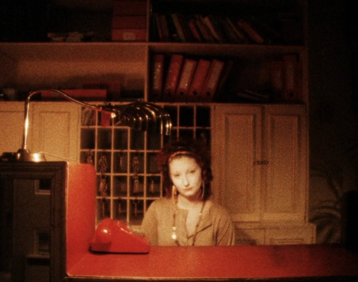 julia hathaway tweet media