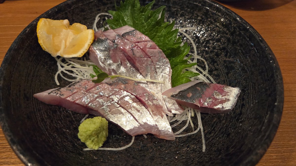 HANWA2252's tweet photo. 3.14 お昼はにぎり一人前とアジ造り食べました。
帰りもパンダくろしおで帰ります。
新宮滞在時間 約1時間半
片道乗車時間 約4時間 https://t.co/UurRIQ1d2c