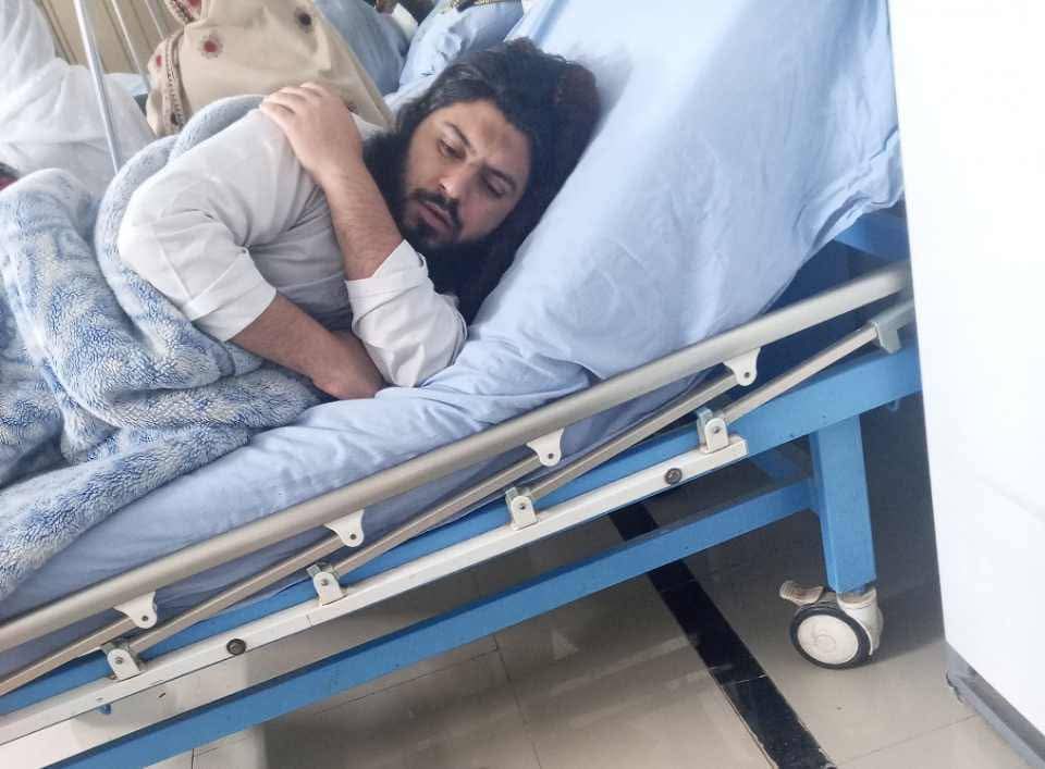 Saminakhan4000's tweet photo. اللہ کا واسطہ ہے شئیر ضرور کریں امام مسجد ہیں گردے فیل ہو گئے ہیں 
تنخواہ اتنی نہیں کہ علاج کرا سکیں صاحب استطاعت 

اللہ کے بندے اپنے صدقات و عطیات ماہ رمضان کے صدقے دیں تاکہ زندگی بچ جائے
 آپ کے لیے صدقہ جاریہ ہوگا 
علامہ آصف اقبال صاحب ایزی پیسہ اکاؤنٹ 03485451789 https://t.co/nWfGuVoED1