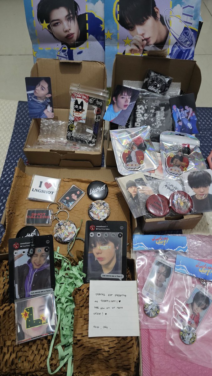 reldeline's tweet photo. =͟͟͞͞📦 #LNGSHOT happy mails arrived♡ 📬

꒰ (*´▽｀*)🛍 tysm @todayisody @hokukoru @jualedit @keiyspace @CatychStudio 𐙚💌꒱

#롱샷 https://t.co/ARXYqxNZrd