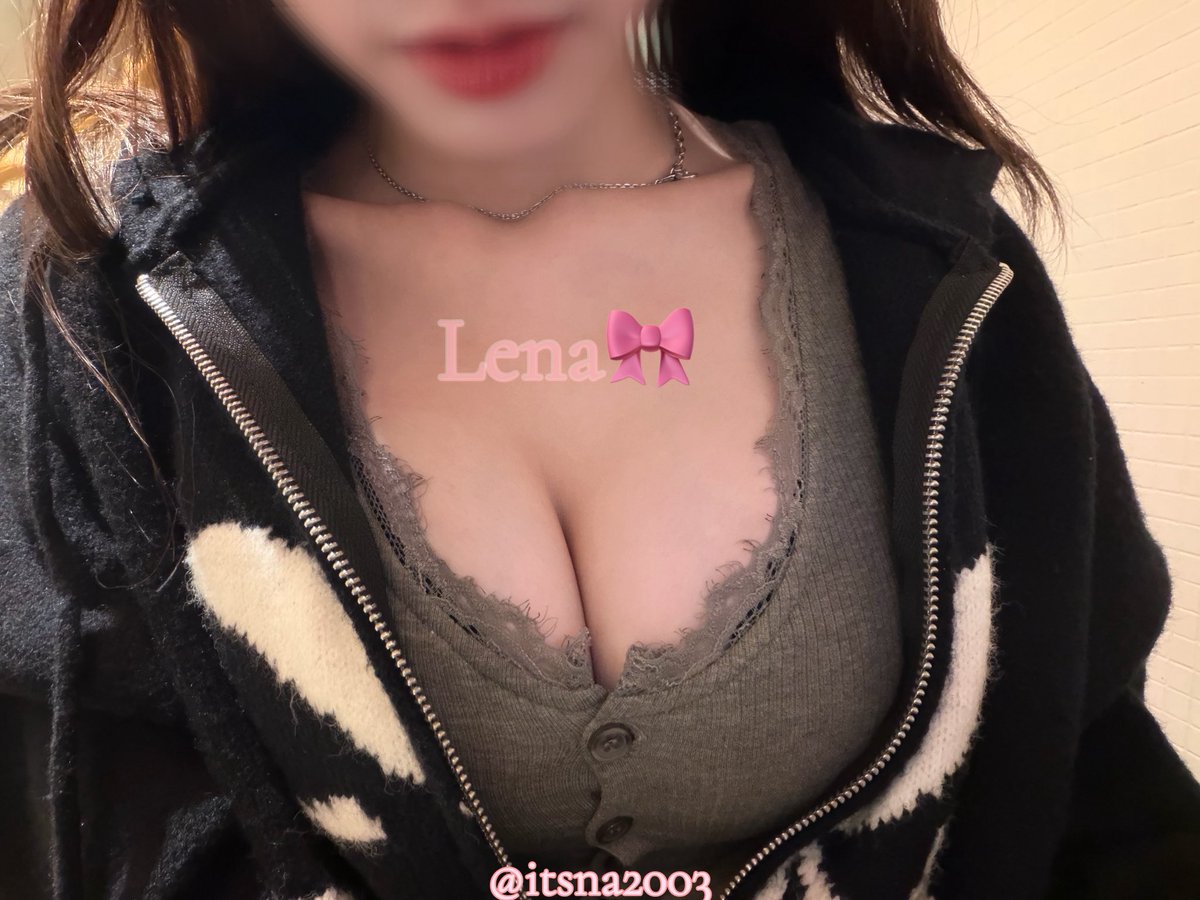 Lena🎀 tweet media