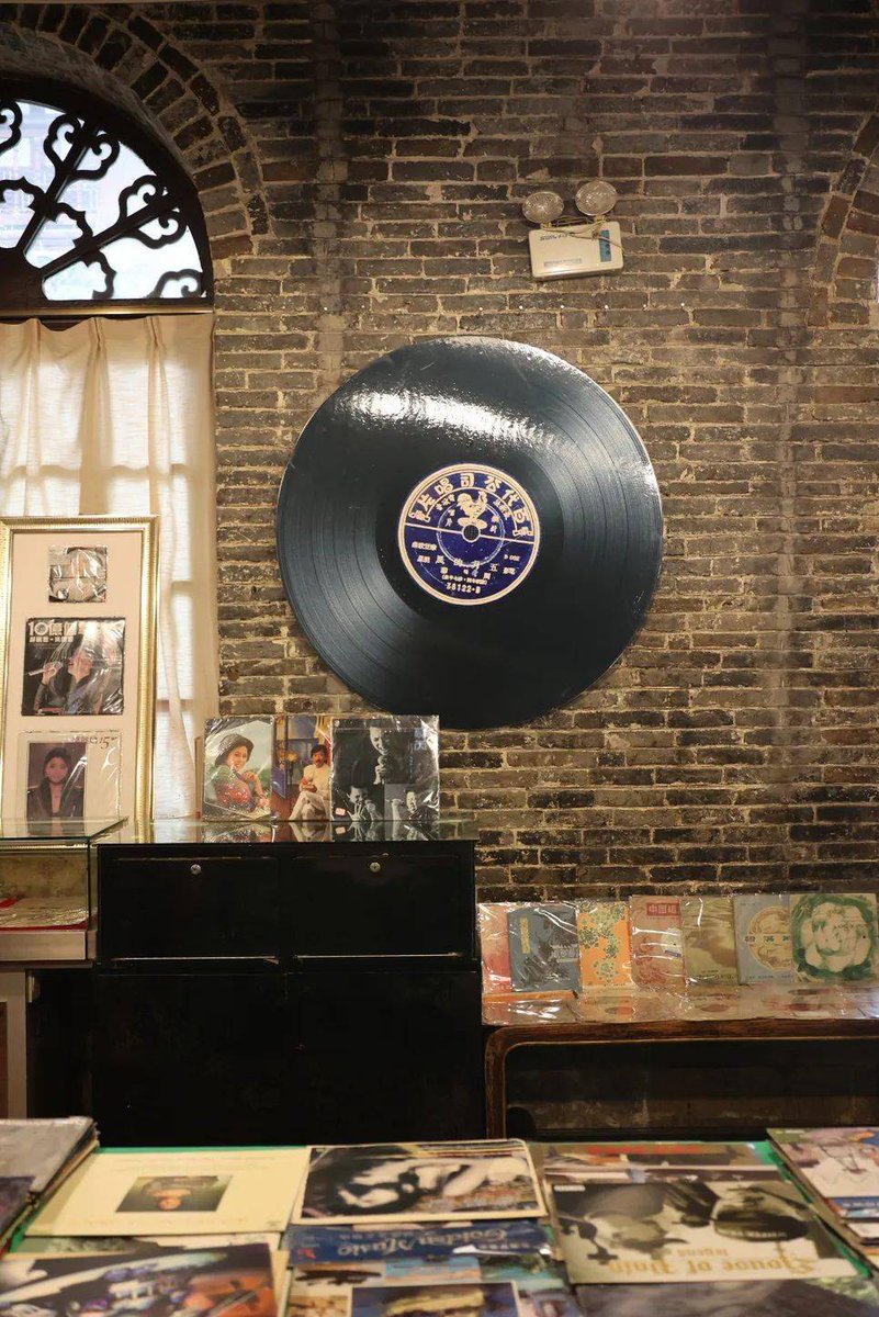 MoreControl tweet media